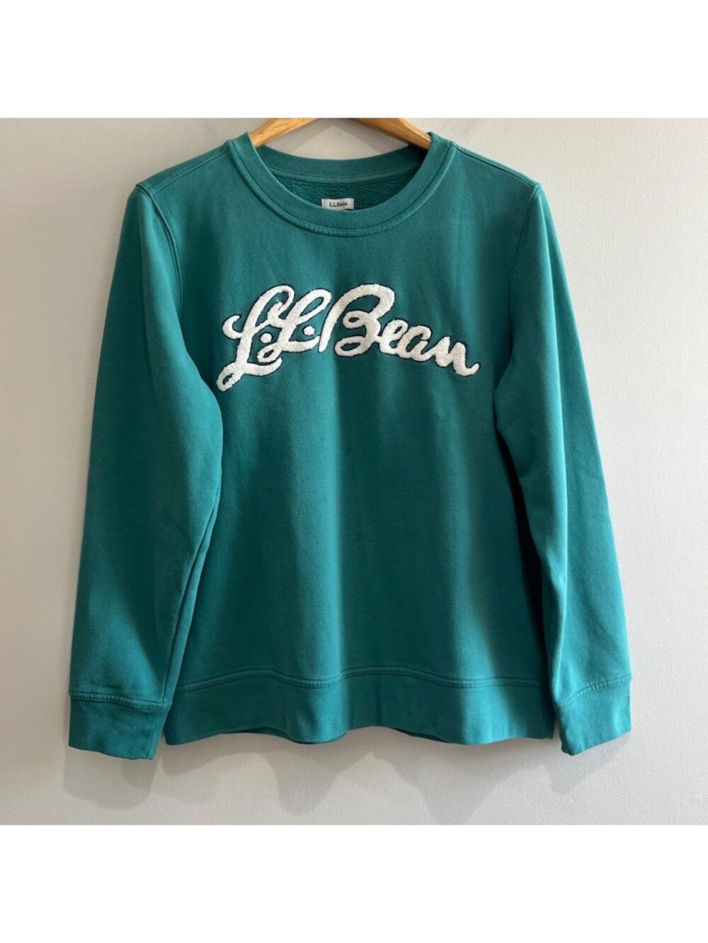 L.L. Bean Crewneck Sweatshirt Womens XL Green Spellout Letterman Comfort